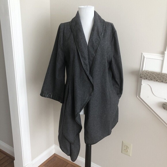 UMGEE leather trim wool Open Front Waterfall Asymmetrical Gray Jacket size M - Picture 10 of 10